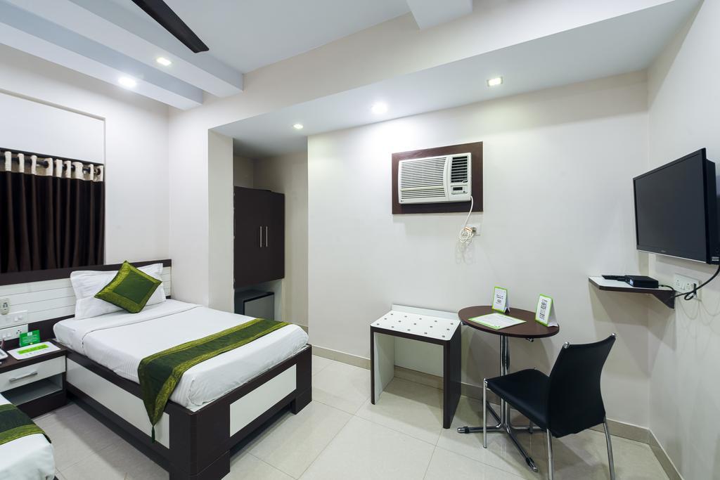 Itsy By Treebo - Jai Ambe Maa Hotel Kolkata Exterior photo